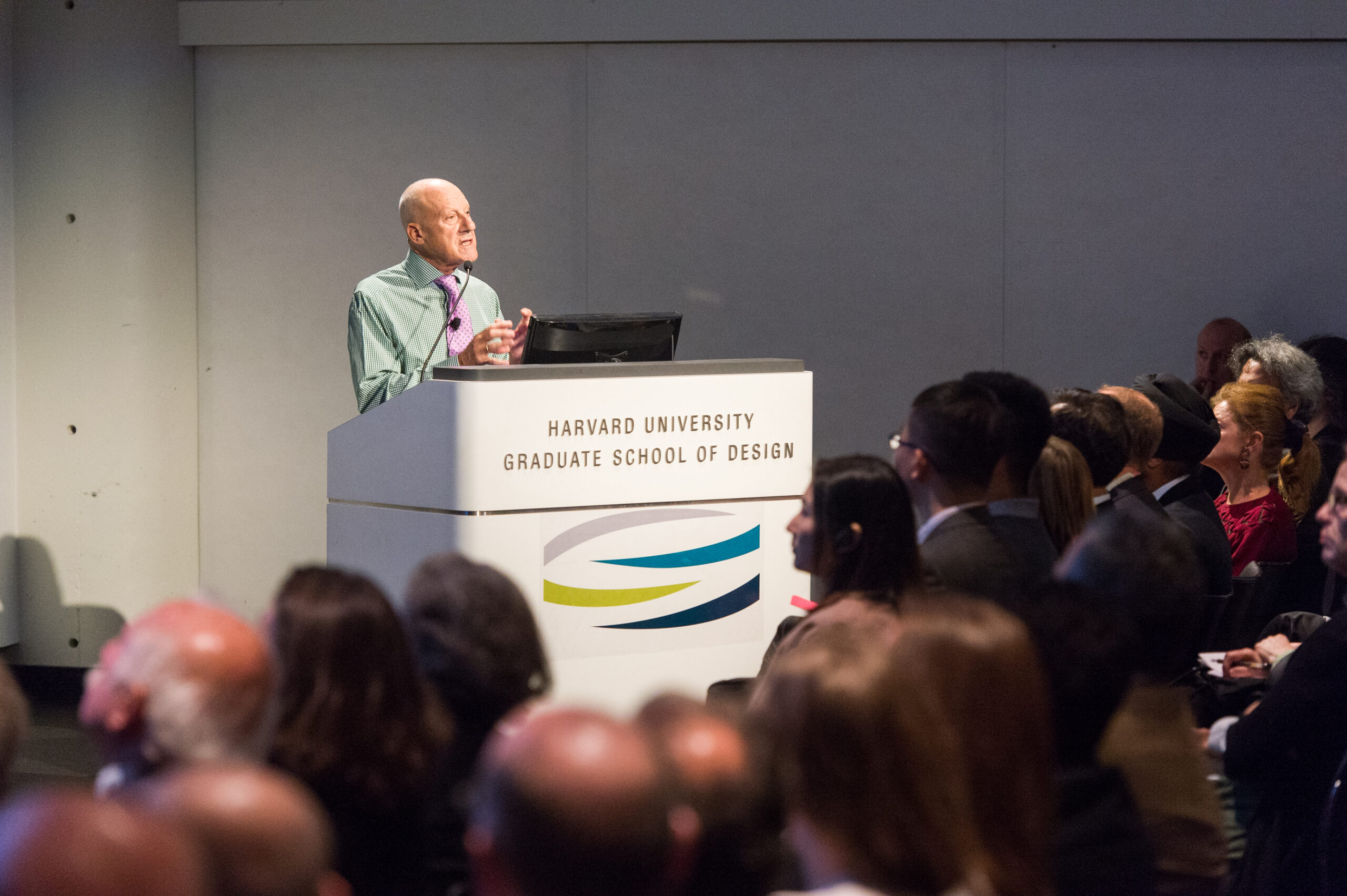 Norman Foster delivers inaugural lecture.