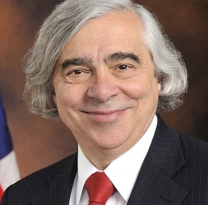 Headshot of Ernest Moniz.