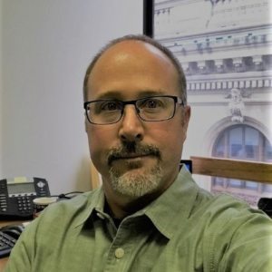 Headshot of Pete Howard.